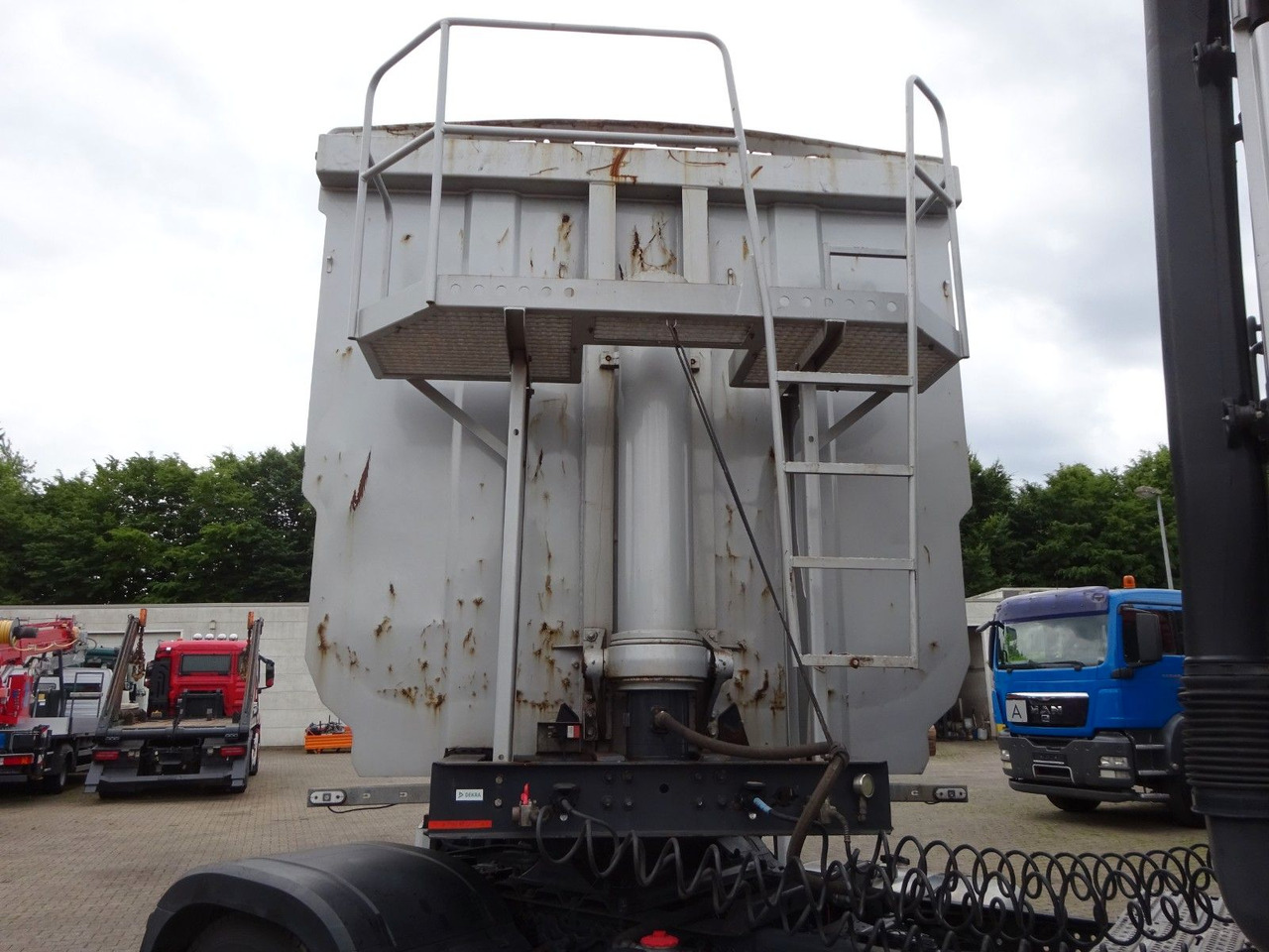 Carnehl Kipp Auflieger aus Stahl mit 3 Achsen - Tippbil semitrailer: bild 3 Carnehl Kipp Auflieger aus Stahl mit 3 Achsen - Tippbil semitrailer: bild 3