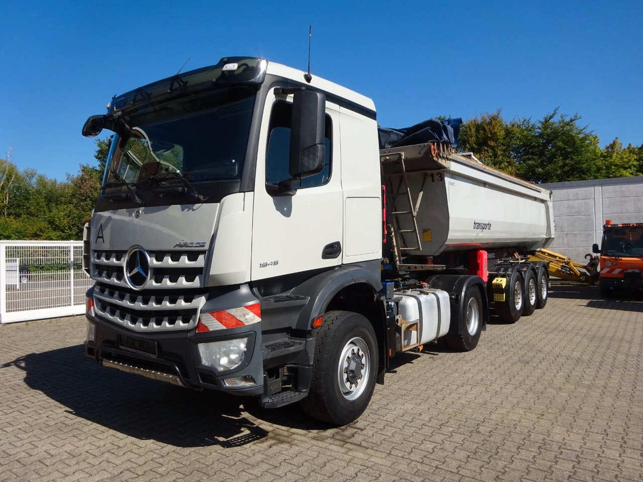 Mercedes-Benz 1845 Arocs SZM HAD 4x4 !!4 Stück verfügbar !! - Dragbil: bild 1 Mercedes-Benz 1845 Arocs SZM HAD 4x4 !!4 Stück verfügbar !! - Dragbil: bild 1