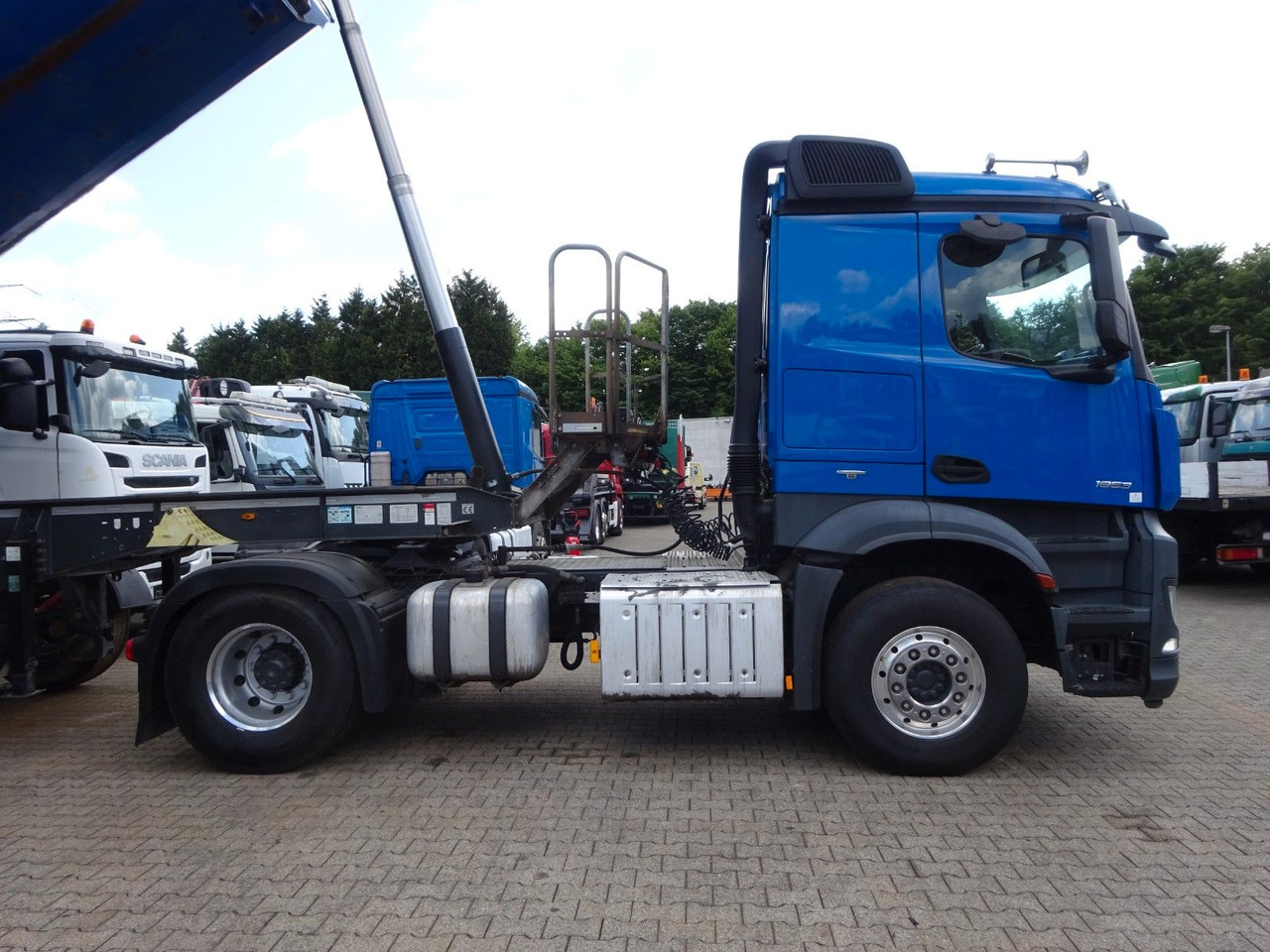 Mercedes-Benz 1853 Arocs SZM mit Kipperpumpe - Dragbil: bild 5 Mercedes-Benz 1853 Arocs SZM mit Kipperpumpe - Dragbil: bild 5