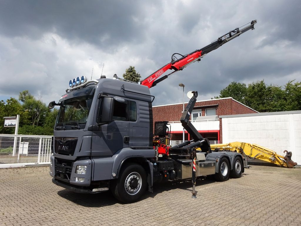 MAN 26.500 Abroller + Fassi F125A Kran 6x2-4 Allrad - Lastväxlare lastbil, Kranbil: bild 2 MAN 26.500 Abroller + Fassi F125A Kran 6x2-4 Allrad - Lastväxlare lastbil, Kranbil: bild 2