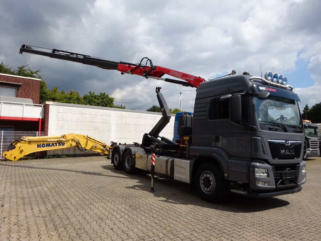Kranbil, Lastväxlare lastbil MAN 26.500 Abroller + Fassi F125A Kran  6x2-4 Allrad: bild 9