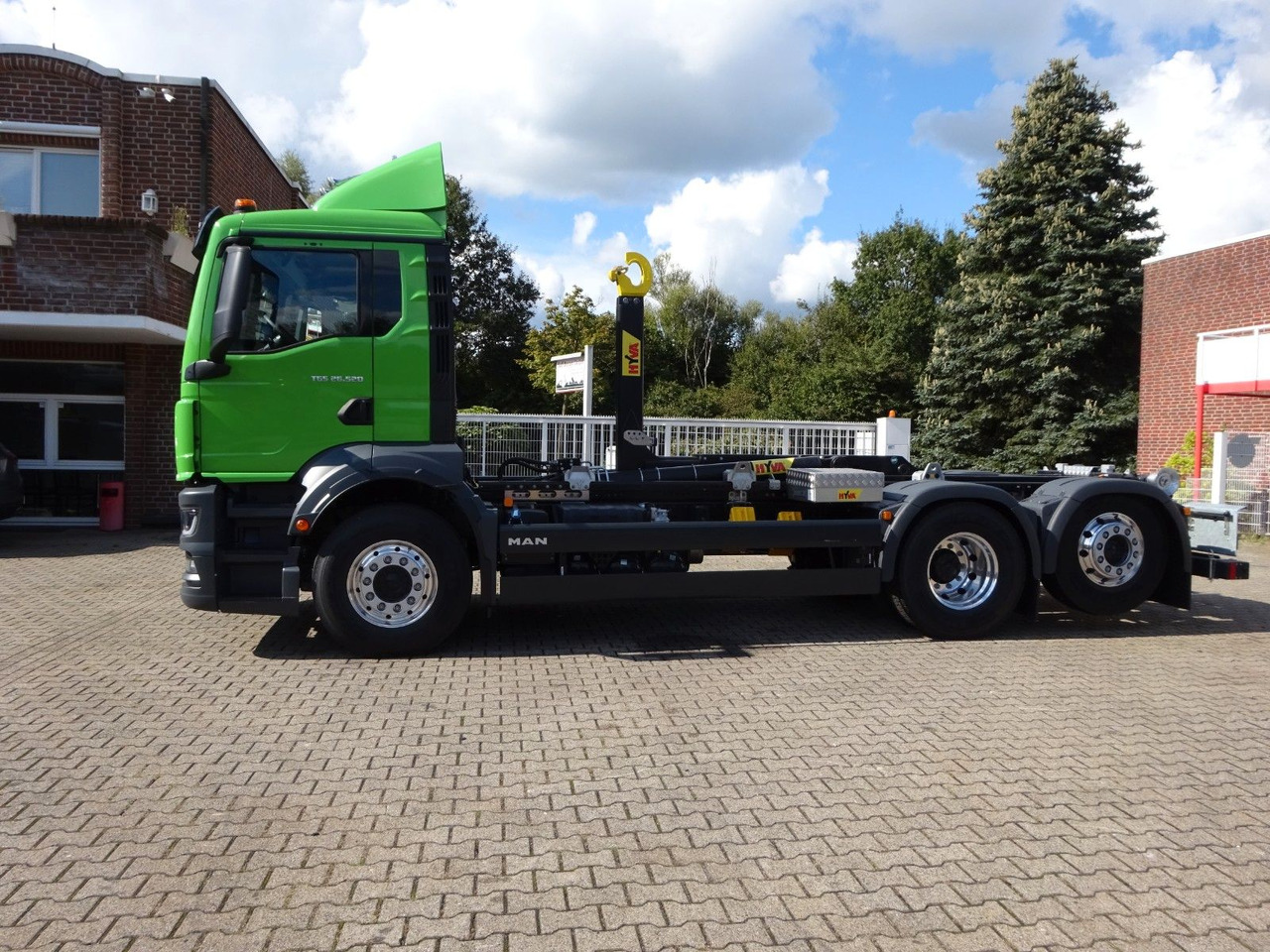 MAN 26.520 TGS HYVA Abroller 6x2 NEU !!! MAN 26.520 TGS HYVA Abroller 6x2 NEU !!! - Lastväxlare lastbil: bild 4 MAN 26.520 TGS HYVA Abroller 6x2 NEU !!! MAN 26.520 TGS HYVA Abroller 6x2 NEU !!! - Lastväxlare lastbil: bild 4
