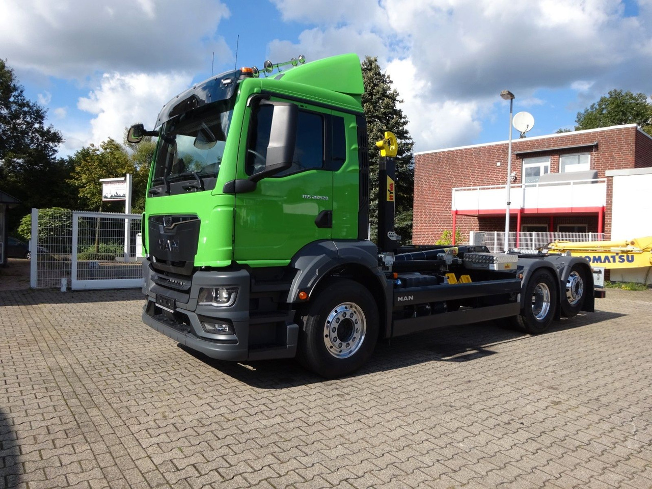 MAN 26.520 TGS HYVA Abroller 6x2 NEU !!! MAN 26.520 TGS HYVA Abroller 6x2 NEU !!! - Lastväxlare lastbil: bild 1 MAN 26.520 TGS HYVA Abroller 6x2 NEU !!! MAN 26.520 TGS HYVA Abroller 6x2 NEU !!! - Lastväxlare lastbil: bild 1