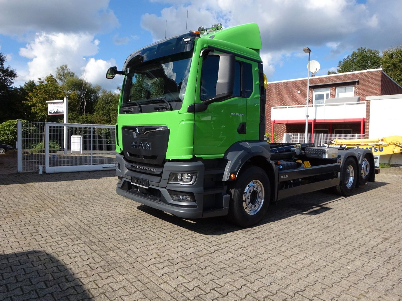 MAN 26.520 TGS HYVA Abroller 6x2 NEU !!! MAN 26.520 TGS HYVA Abroller 6x2 NEU !!! - Lastväxlare lastbil: bild 3 MAN 26.520 TGS HYVA Abroller 6x2 NEU !!! MAN 26.520 TGS HYVA Abroller 6x2 NEU !!! - Lastväxlare lastbil: bild 3
