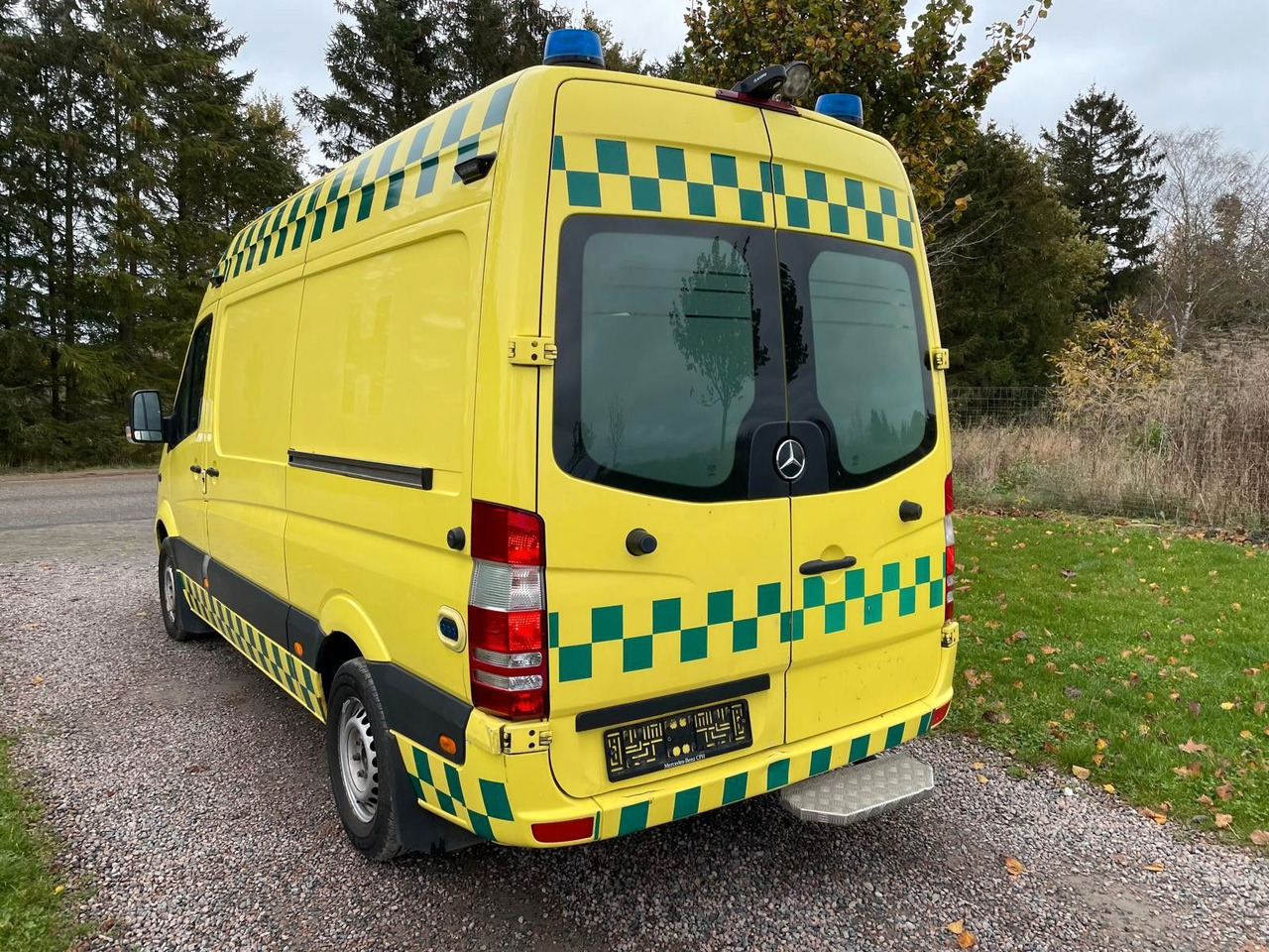 Mercedes-Benz Sprinter II 316 CDI Aut Ambulance Mercedes-Benz Sprinter II 316 CDI Aut Ambulance - Skåpbil: bild 4 Mercedes-Benz Sprinter II 316 CDI Aut Ambulance Mercedes-Benz Sprinter II 316 CDI Aut Ambulance - Skåpbil: bild 4