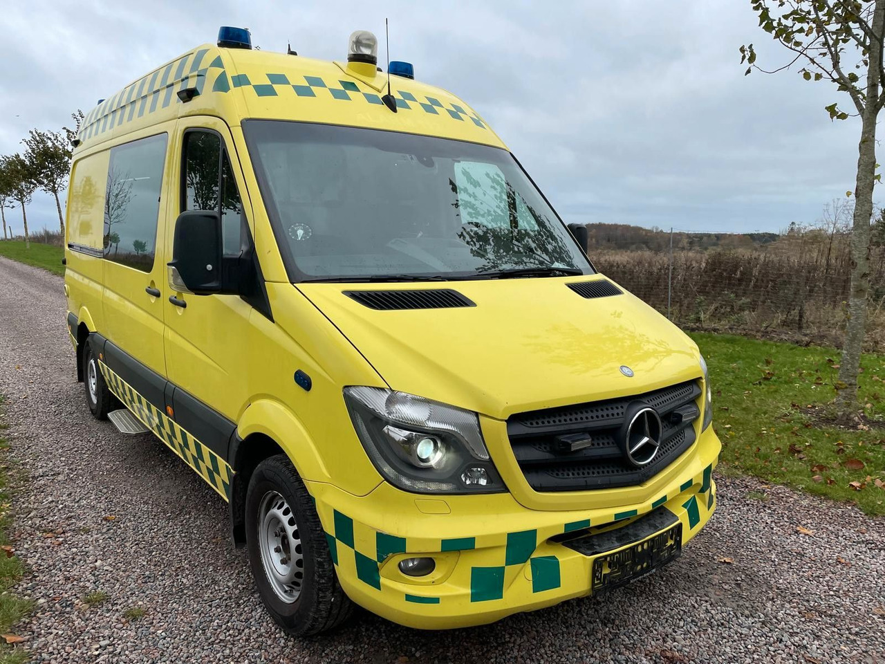 Mercedes-Benz Sprinter II 316 CDI Aut Ambulance Mercedes-Benz Sprinter II 316 CDI Aut Ambulance - Skåpbil: bild 1 Mercedes-Benz Sprinter II 316 CDI Aut Ambulance Mercedes-Benz Sprinter II 316 CDI Aut Ambulance - Skåpbil: bild 1