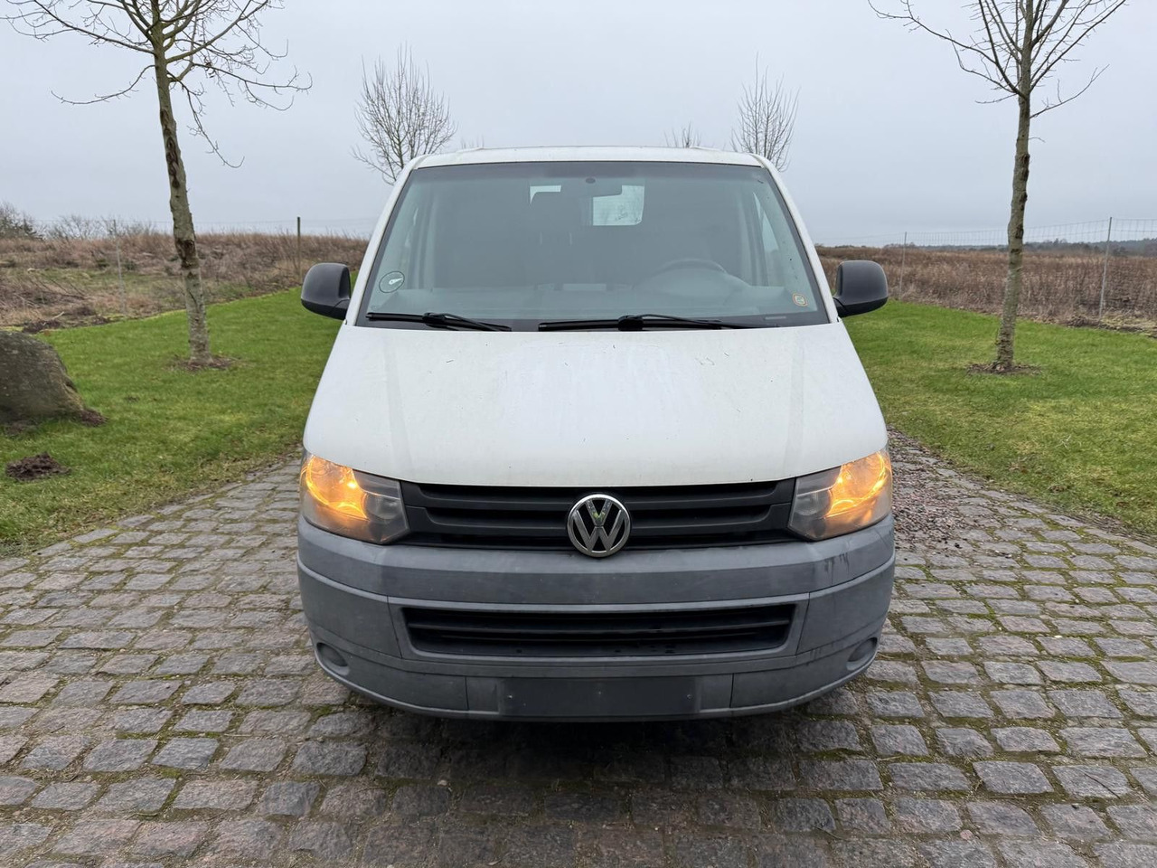 Volkswagen T5 Transporter 2.0 TDI Kasten *RESERVED Ro - Små skåpbil: bild 2 Volkswagen T5 Transporter 2.0 TDI Kasten *RESERVED Ro - Små skåpbil: bild 2