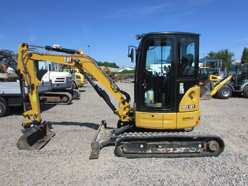 Cat 303.5 E2 CR Minibagger 32.000 EUR - Minigrävmaskin: bild 1 Cat 303.5 E2 CR Minibagger 32.000 EUR - Minigrävmaskin: bild 1