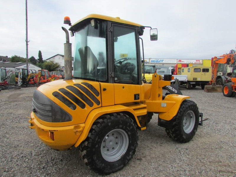 Volvo L 35 B-Z Radlader 16.000 EUR - Hjullastare: bild 5 Volvo L 35 B-Z Radlader 16.000 EUR - Hjullastare: bild 5