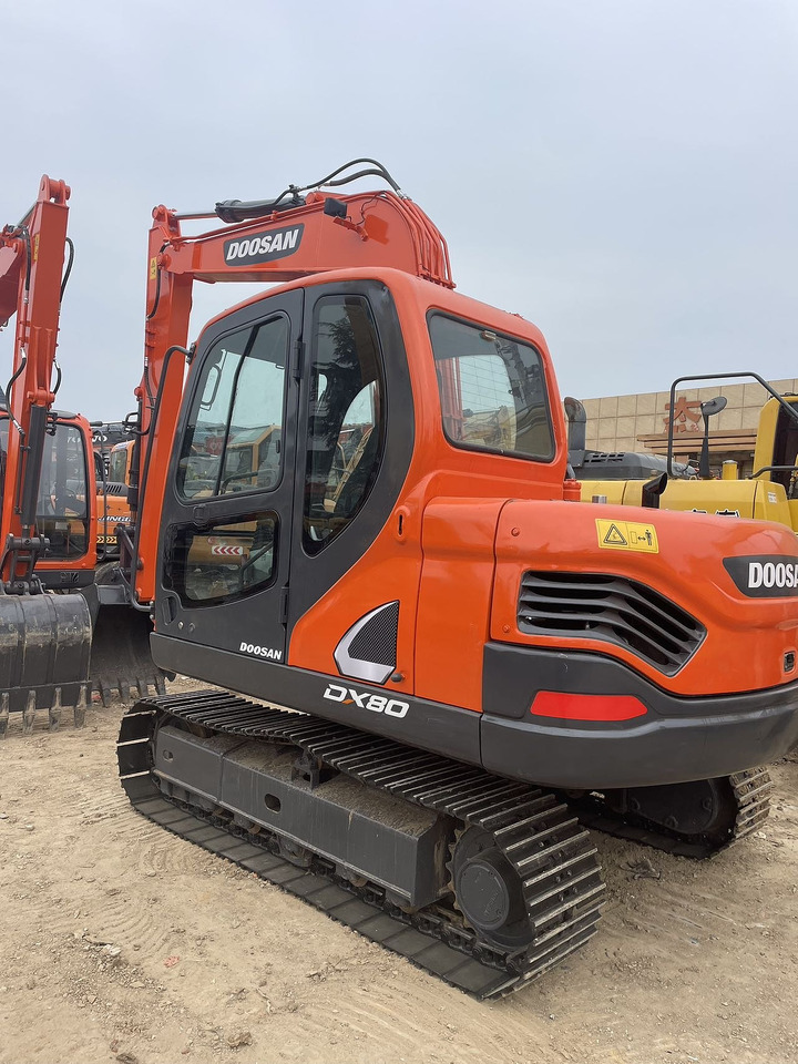 DOOSAN DX80 - Bandgrävare: bild 4 DOOSAN DX80 - Bandgrävare: bild 4