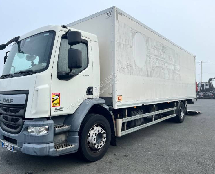 DAF LF 280 - Lastbil med skåp: bild 1 DAF LF 280 - Lastbil med skåp: bild 1