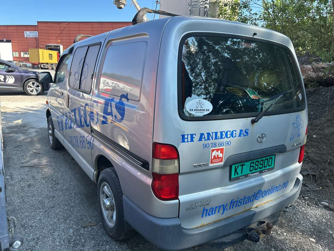 2005 Varebil TOYOTA HIACE 4WD EU-Godkjent - Skåpbil: bild 4 2005 Varebil TOYOTA HIACE 4WD EU-Godkjent - Skåpbil: bild 4