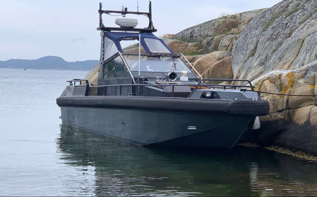 1997 Hurtiggående patruljebåt / 30 Fot / 870 HK - Övrig maskin: bild 1 1997 Hurtiggående patruljebåt / 30 Fot / 870 HK - Övrig maskin: bild 1