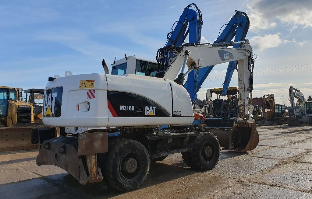 CAT M 316 D - Grävmaskin på däck: bild 5 CAT M 316 D - Grävmaskin på däck: bild 5