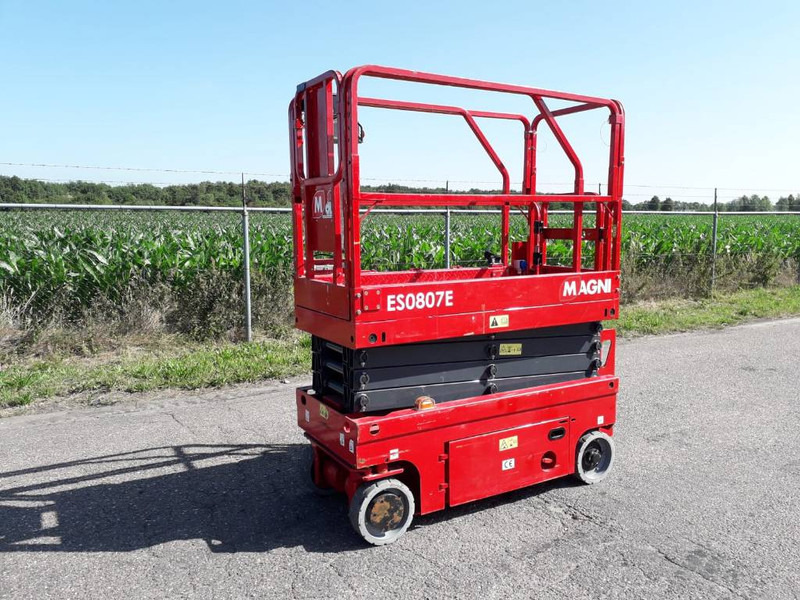 MAGNI ES0807E - Saxlift: bild 3 MAGNI ES0807E - Saxlift: bild 3