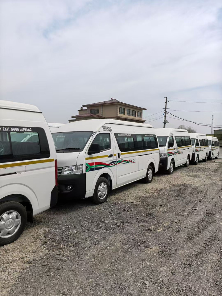 AUMAN - Minibuss, Persontransport: bild 1 AUMAN - Minibuss, Persontransport: bild 1