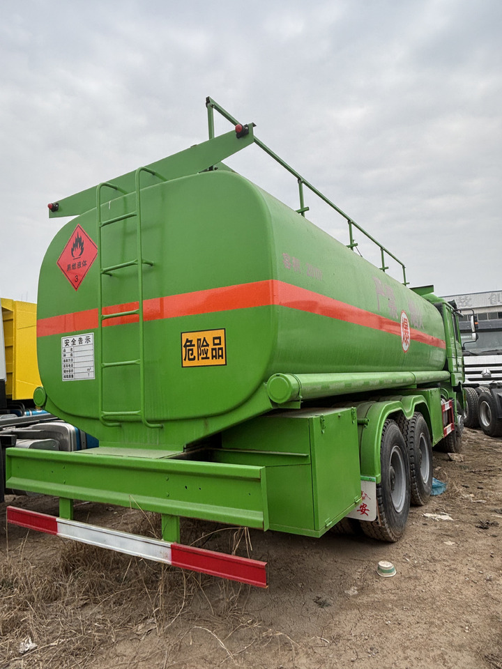 SHACMAN F3000 - Tankbil: bild 2 SHACMAN F3000 - Tankbil: bild 2