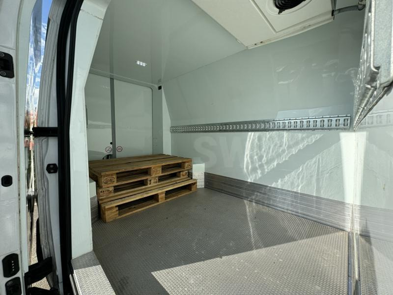 Renault Master - Kylbil: bild 5 Renault Master - Kylbil: bild 5