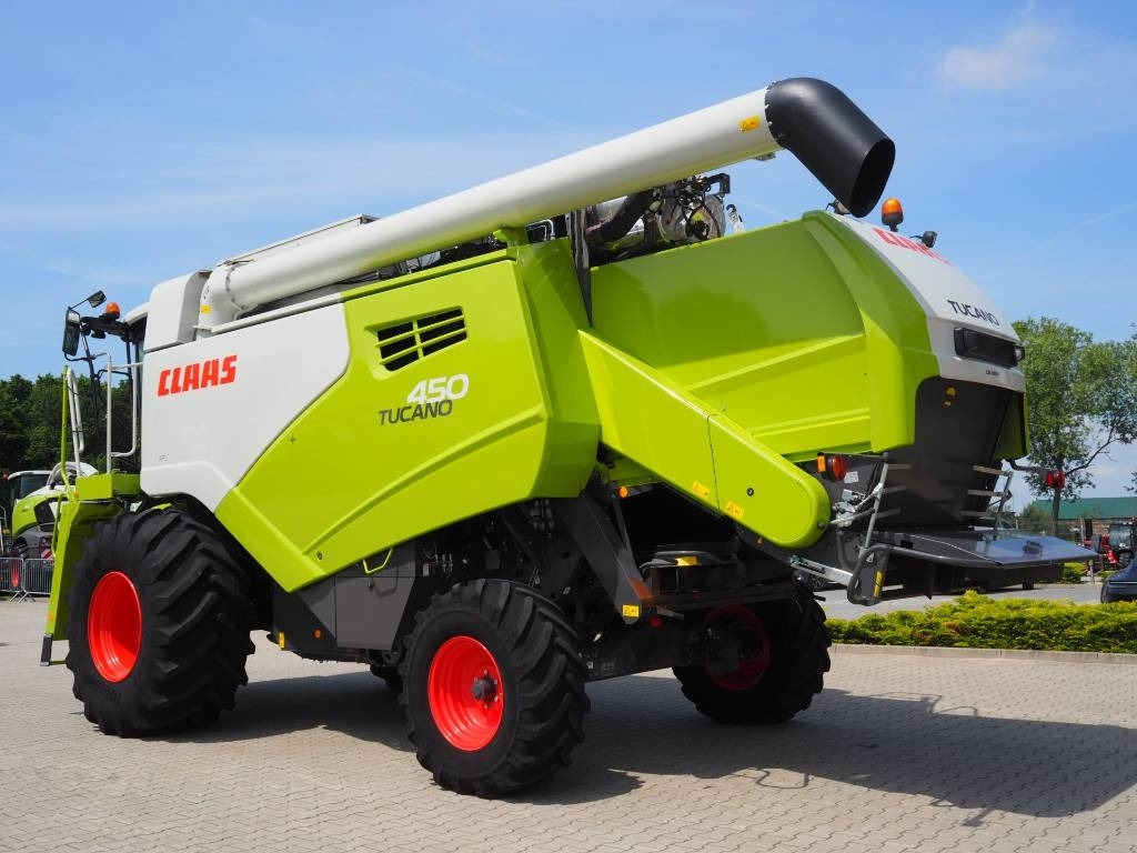 Claas Tucano 450 + V770 - Skördetröska: bild 2 Claas Tucano 450 + V770 - Skördetröska: bild 2