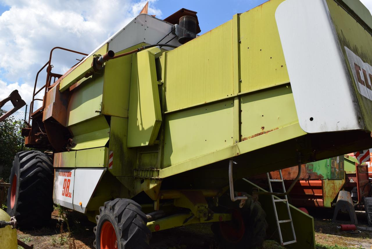CLAAS Dominator 98 + Senator *zur Teileverwertung* - Skördetröska: bild 2 CLAAS Dominator 98 + Senator *zur Teileverwertung* - Skördetröska: bild 2