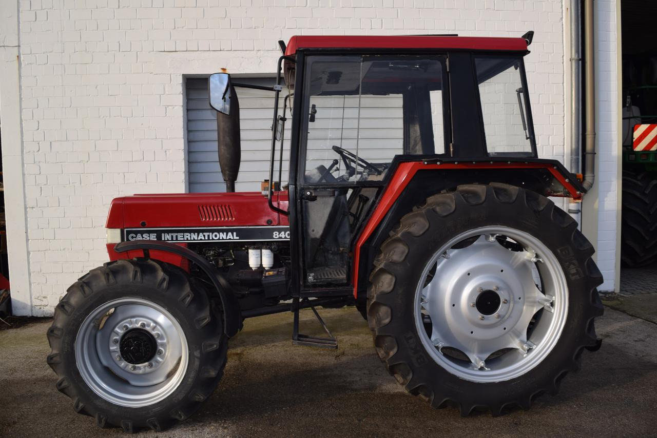 Case-IH 840 - Traktor: bild 2 Case-IH 840 - Traktor: bild 2