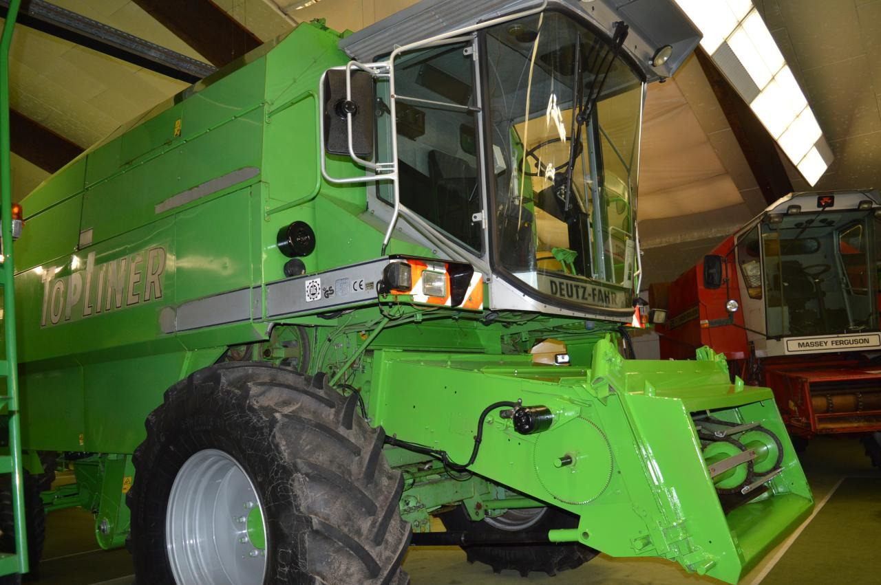 Deutz-Fahr 4075 HTS TopL. - Skördetröska: bild 2 Deutz-Fahr 4075 HTS TopL. - Skördetröska: bild 2