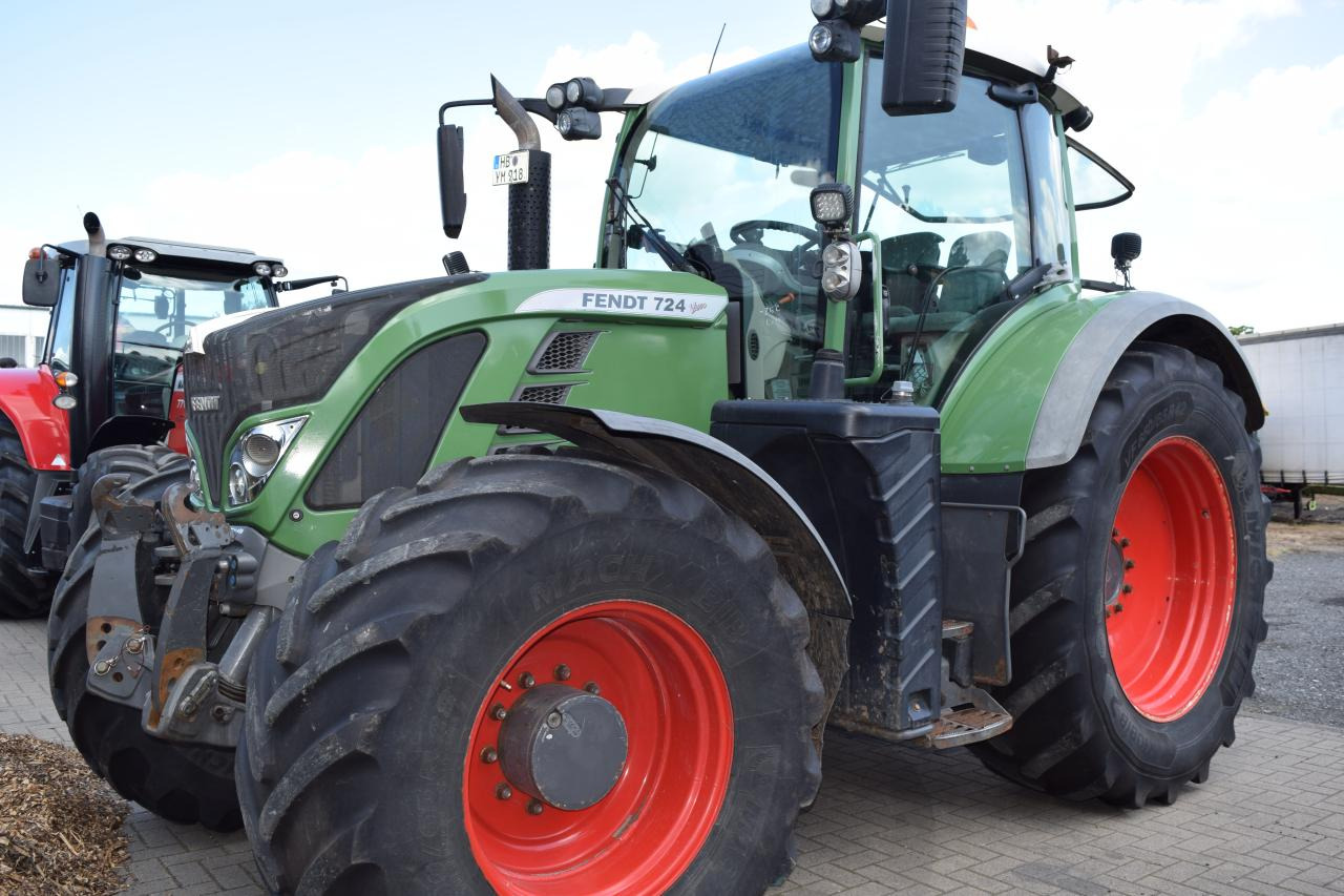 Fendt 724 Vario TMS SCR ProfiPlus - Traktor: bild 2 Fendt 724 Vario TMS SCR ProfiPlus - Traktor: bild 2