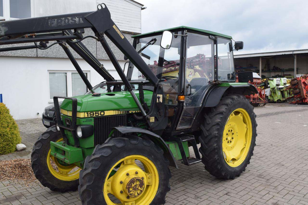 John Deere 1950 - Traktor: bild 1 John Deere 1950 - Traktor: bild 1