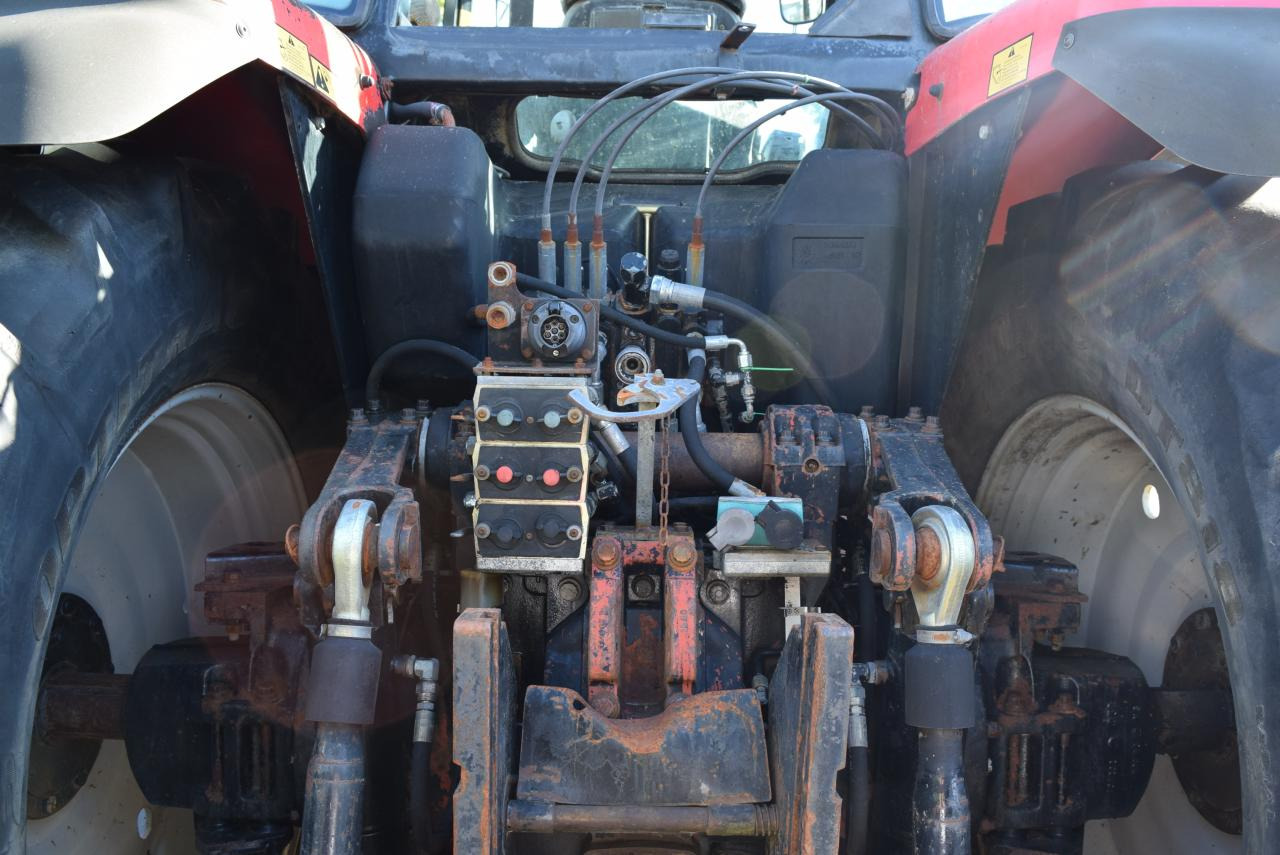 Massey Ferguson MF 8250 - Traktor: bild 5 Massey Ferguson MF 8250 - Traktor: bild 5