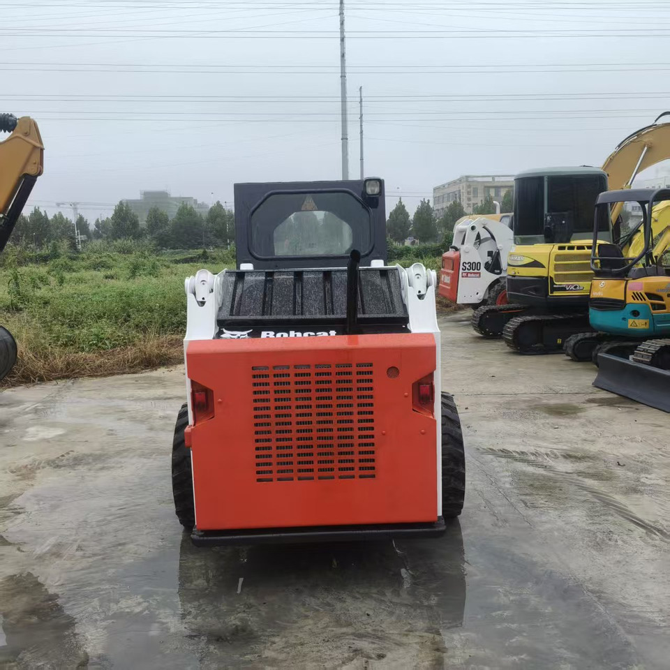 Bobcat S300 - Kompaktlastare/ Slirstyrda lastare: bild 3 Bobcat S300 - Kompaktlastare/ Slirstyrda lastare: bild 3