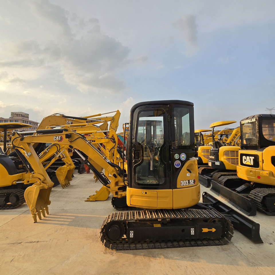 CATERPILLAR 303.5E2 - Minigrävmaskin: bild 1 CATERPILLAR 303.5E2 - Minigrävmaskin: bild 1