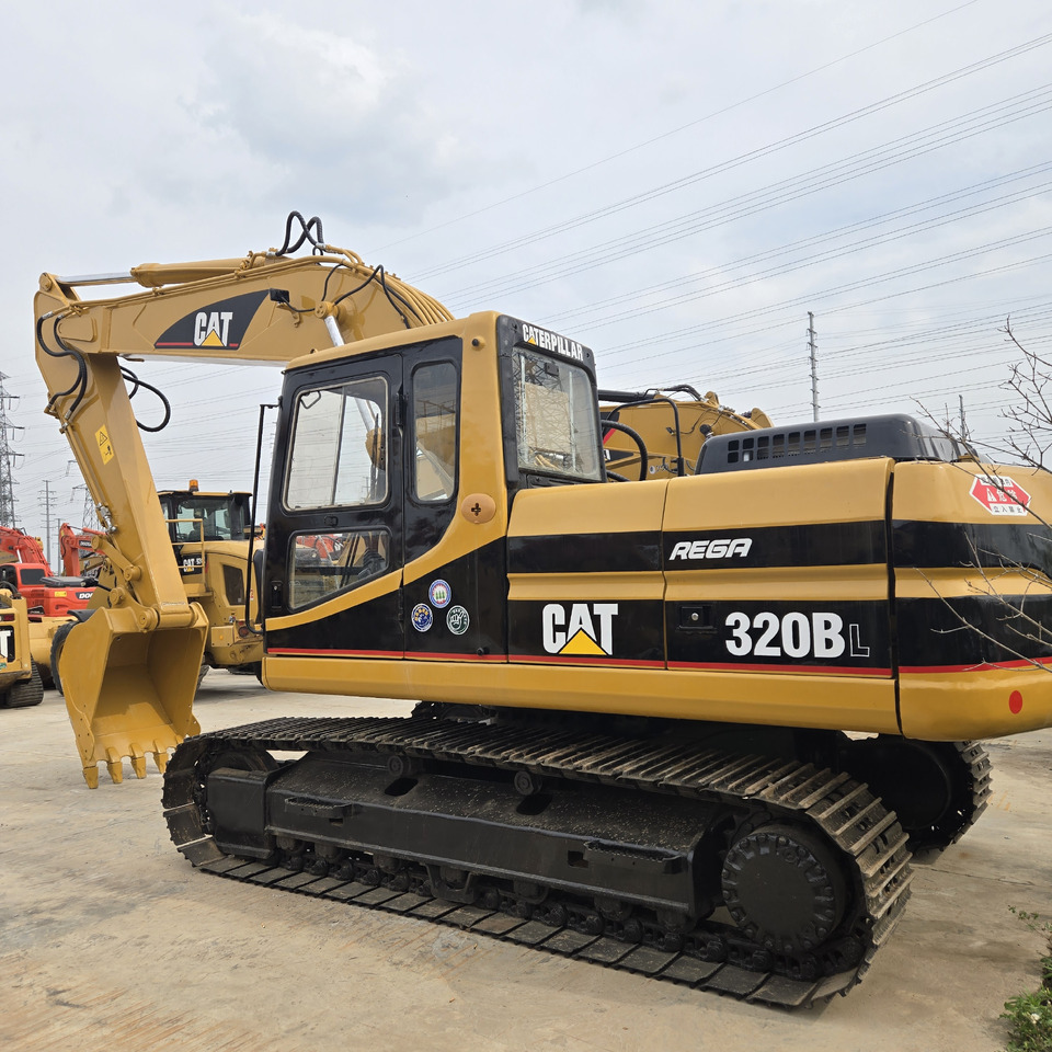 CATERPILLAR 320BL - Bandgrävare: bild 1 CATERPILLAR 320BL - Bandgrävare: bild 1