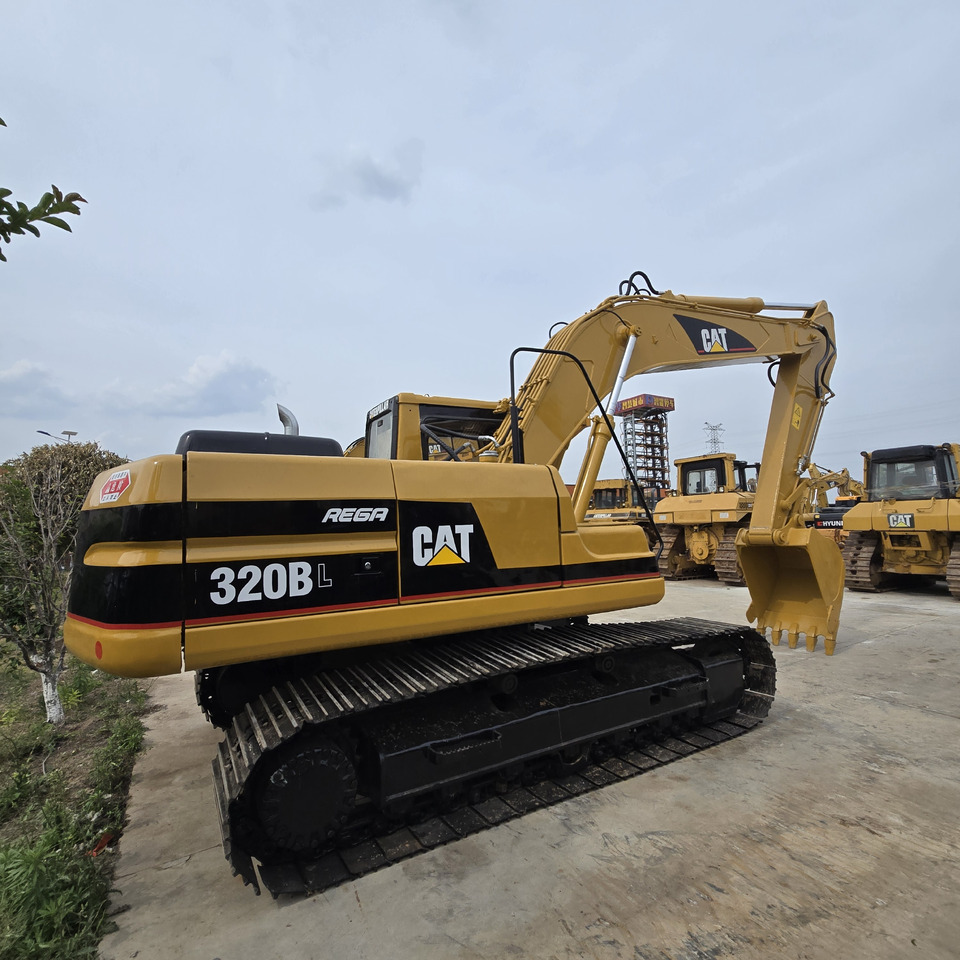 CATERPILLAR 320BL - Bandgrävare: bild 4 CATERPILLAR 320BL - Bandgrävare: bild 4