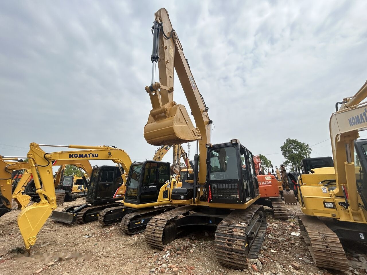 Caterpillar 320D2 - Bandgrävare: bild 5 Caterpillar 320D2 - Bandgrävare: bild 5