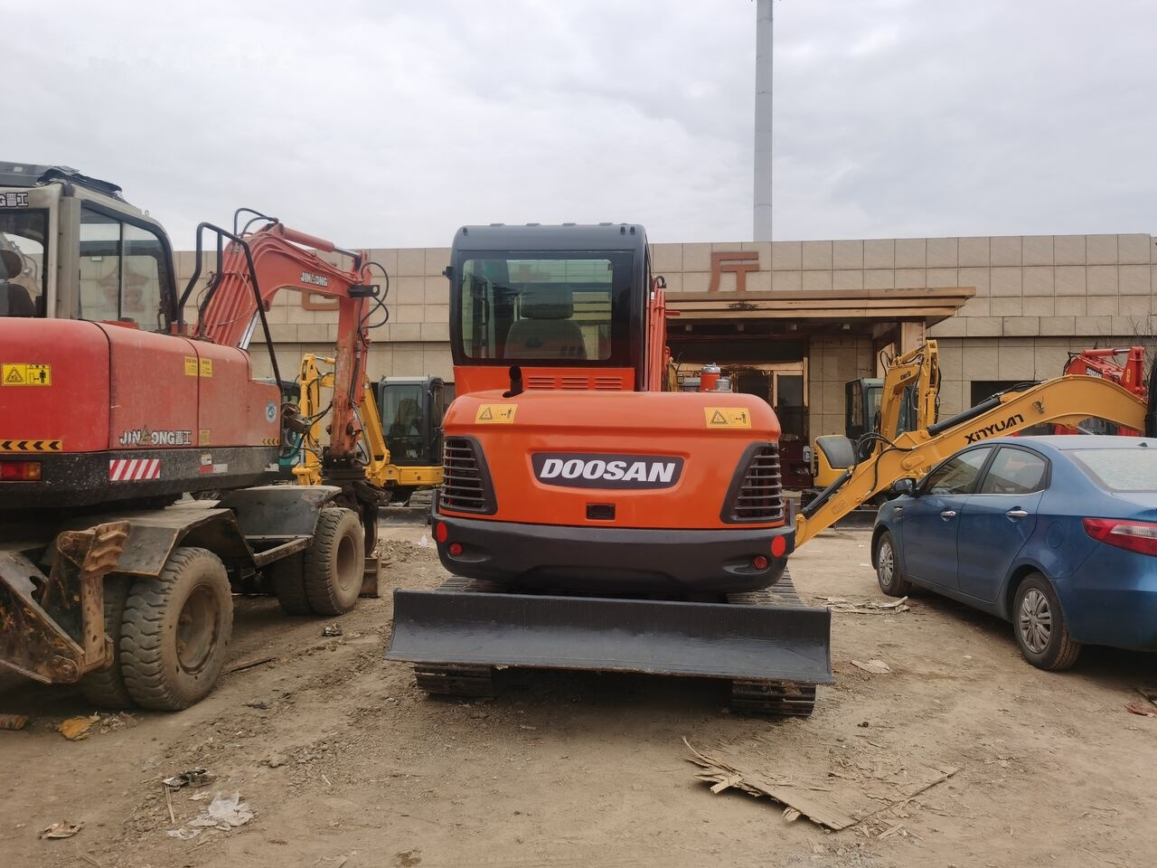 Doosan DX60 - Minigrävmaskin: bild 5 Doosan DX60 - Minigrävmaskin: bild 5