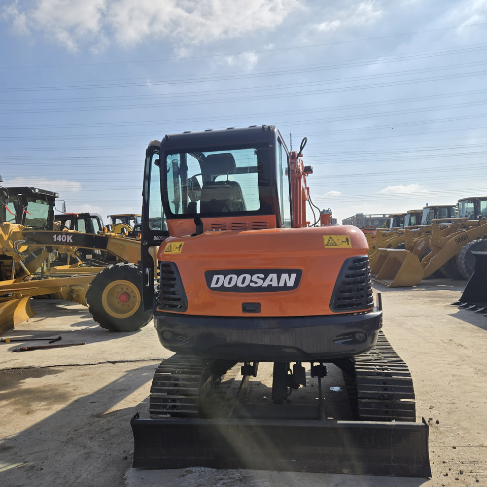 Doosan DX60 - Minigrävmaskin: bild 5 Doosan DX60 - Minigrävmaskin: bild 5