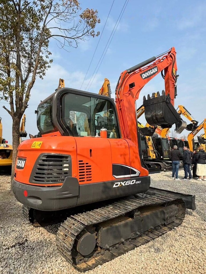 Doosan DX60 - Minigrävmaskin: bild 1 Doosan DX60 - Minigrävmaskin: bild 1