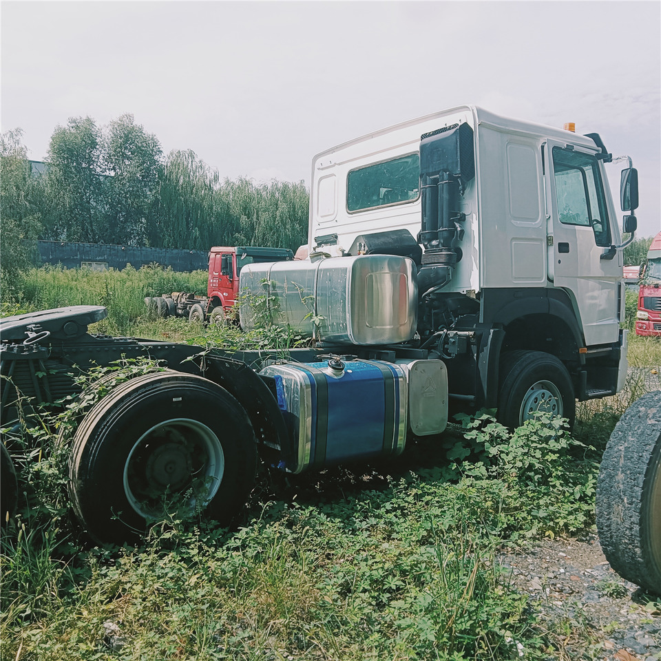 SINOTRUK Trailer head - Dragbil: bild 5 SINOTRUK Trailer head - Dragbil: bild 5