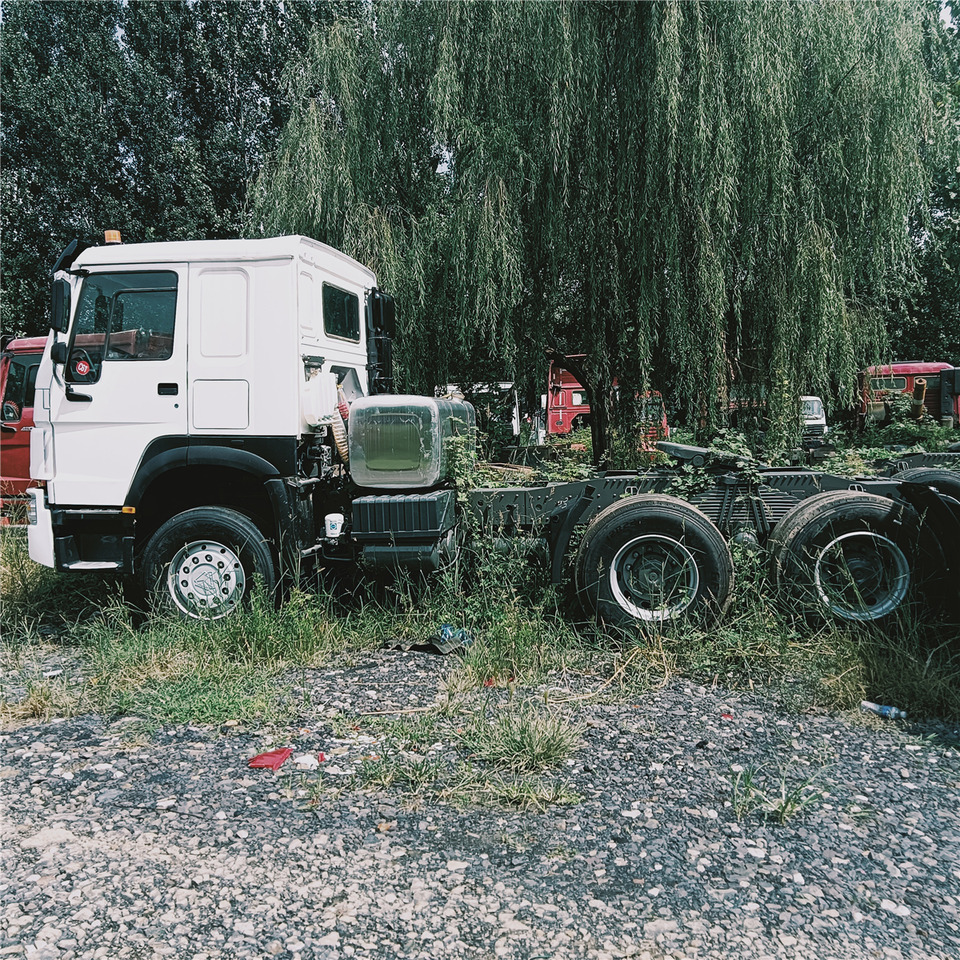 SINOTRUK Trailer head - Dragbil: bild 3 SINOTRUK Trailer head - Dragbil: bild 3