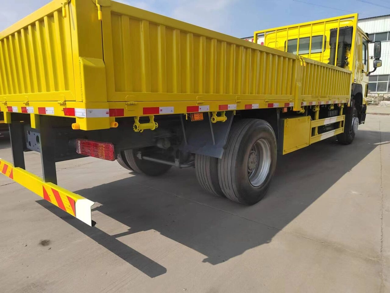 Sinotruk Howo - Dragbil: bild 5 Sinotruk Howo - Dragbil: bild 5