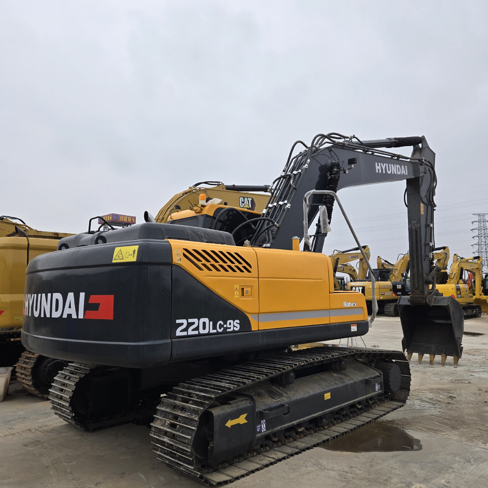 HYUNDAI R220LC-9S - Bandgrävare: bild 2 HYUNDAI R220LC-9S - Bandgrävare: bild 2