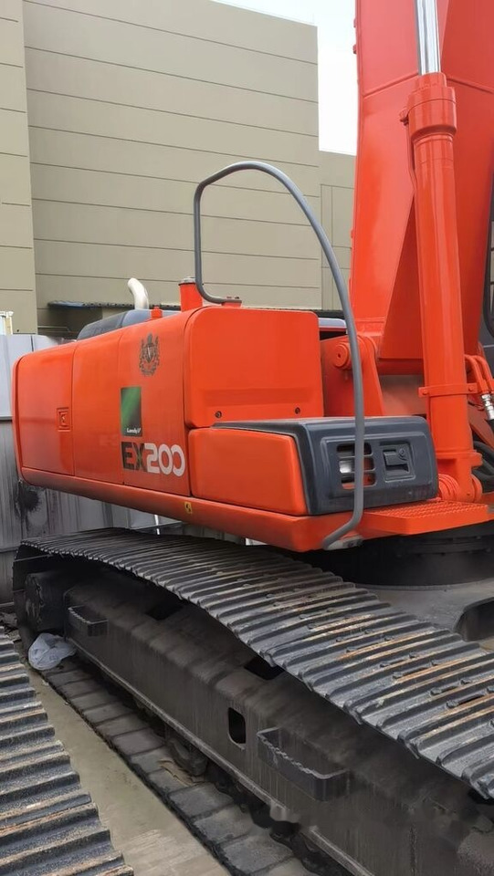 Hitachi EX200 - Bandgrävare: bild 1 Hitachi EX200 - Bandgrävare: bild 1