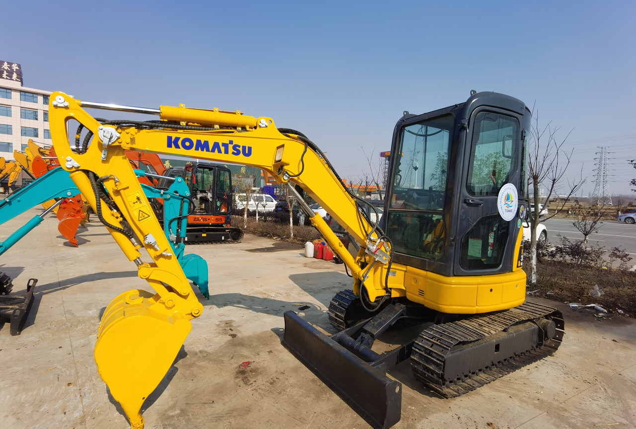 Komatsu PC30MR - Minigrävmaskin: bild 2 Komatsu PC30MR - Minigrävmaskin: bild 2