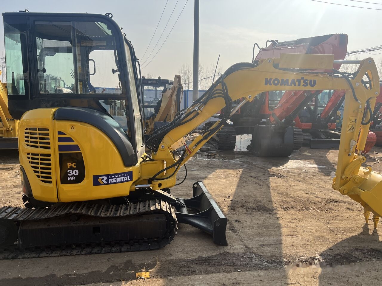Komatsu PC30MR - Minigrävmaskin: bild 1 Komatsu PC30MR - Minigrävmaskin: bild 1
