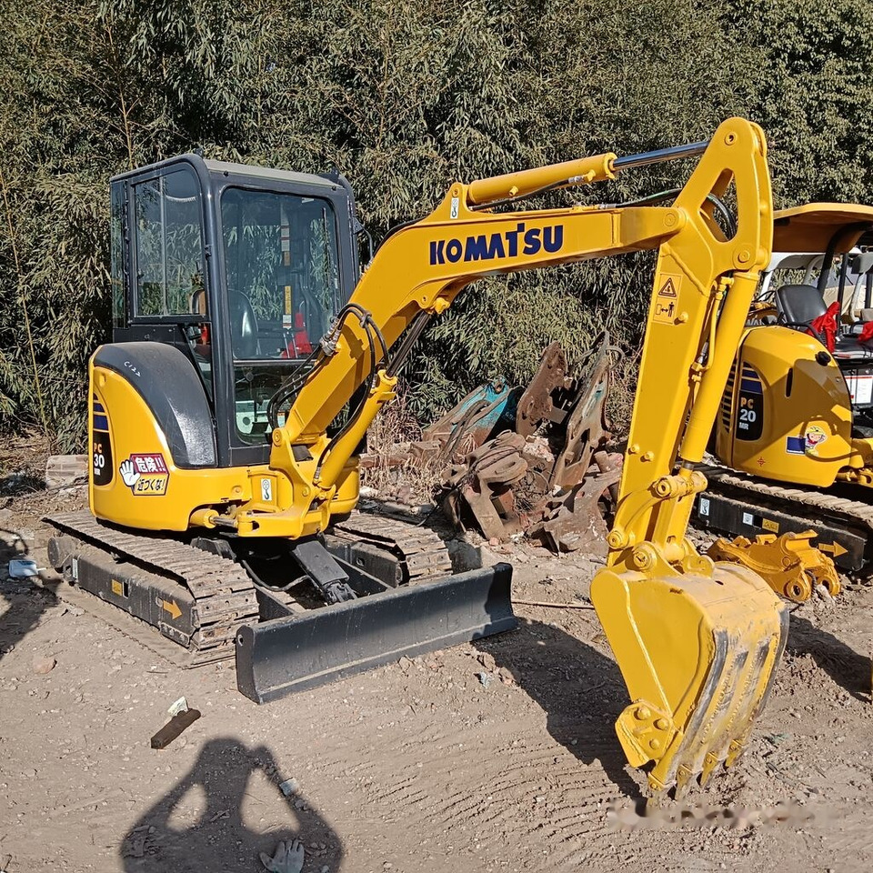 Komatsu PC30MR - Minigrävmaskin: bild 2 Komatsu PC30MR - Minigrävmaskin: bild 2