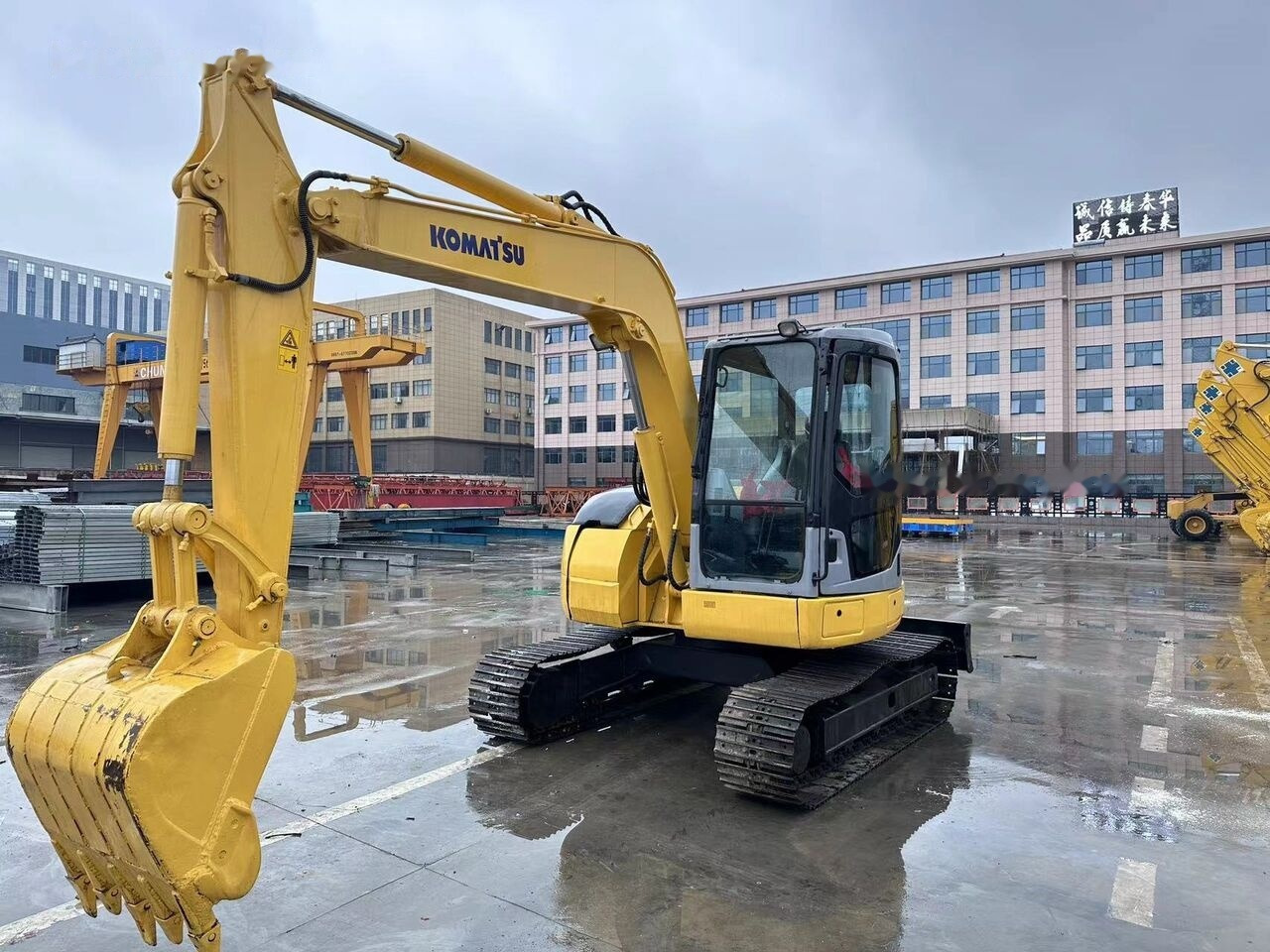 Komatsu PC78US - Minigrävmaskin: bild 1 Komatsu PC78US - Minigrävmaskin: bild 1
