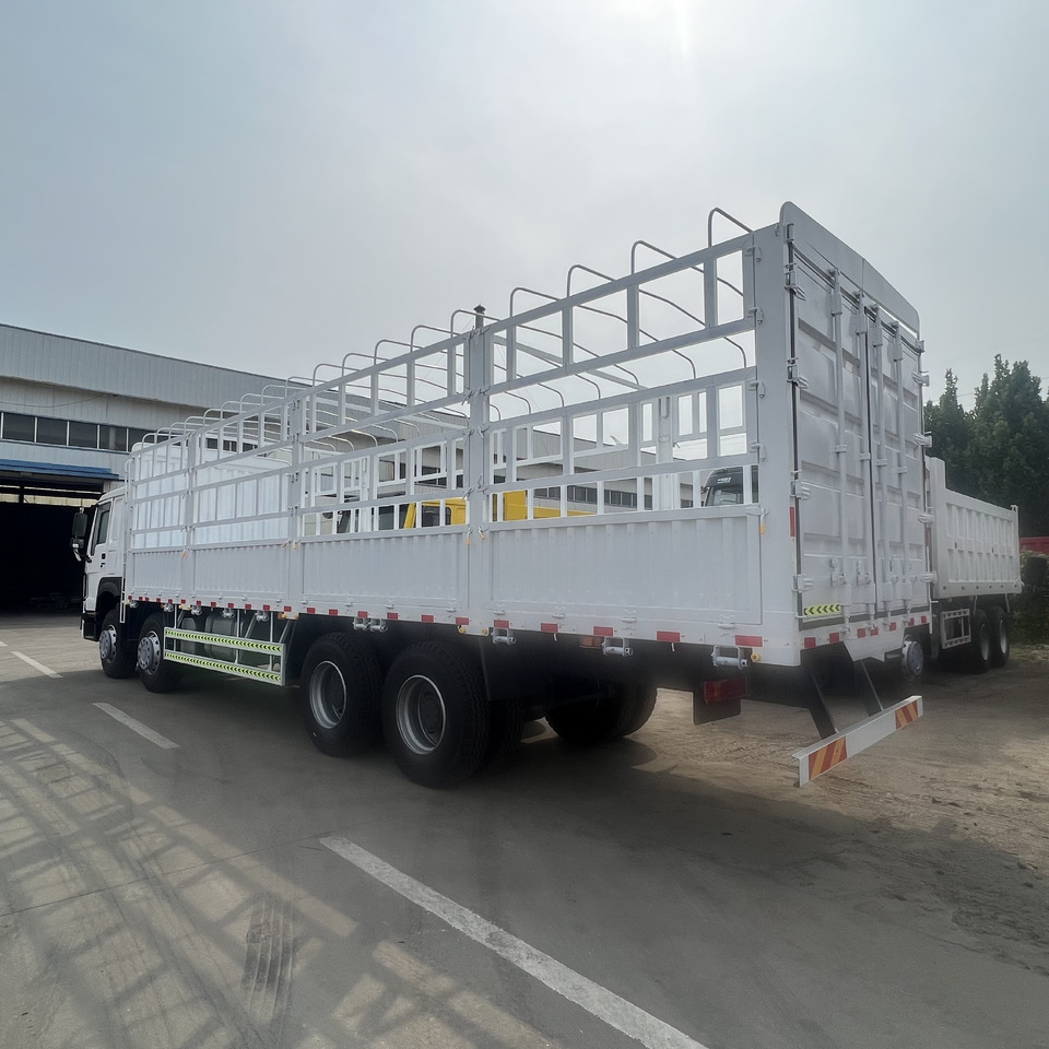 SINOTRUK HOWO 8*4 Fence Truck - Lastbil: bild 1 SINOTRUK HOWO 8*4 Fence Truck - Lastbil: bild 1