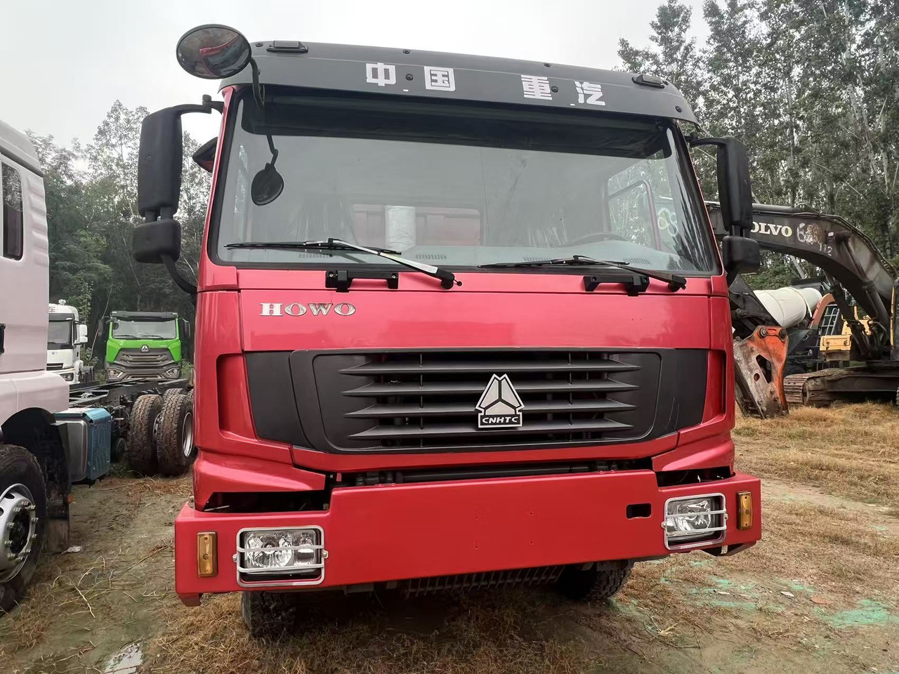 SINOTRUK HOWO - Lastbil: bild 1 SINOTRUK HOWO - Lastbil: bild 1