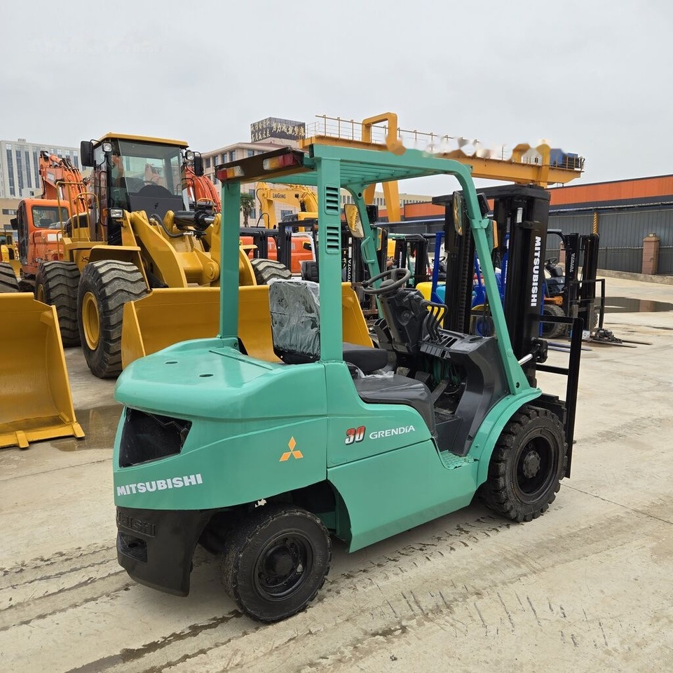 Mitsubishi FD30 - Dieseltruck: bild 1 Mitsubishi FD30 - Dieseltruck: bild 1