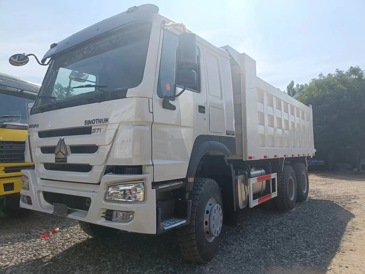 SINOTRUK HOWO - Tippbil lastbil: bild 5 SINOTRUK HOWO - Tippbil lastbil: bild 5